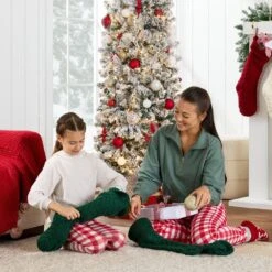 Best Choice Products 7.5 Ft. Pre-Lit Incandescent Flocked Artificial Christmas Tree With 350 Warm White Lights -Northlight Shop best choice products pre lit christmas trees sky5095 1f 1000