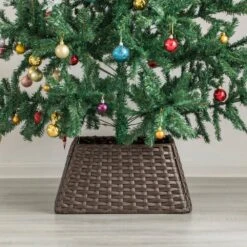 Brown Plastic, Rattan Foldable Christmas Tree Skirt Collar Basket, Ring Base Stand Cover -Northlight Shop gardenised christmas tree skirts qi004155 br 4f 1000