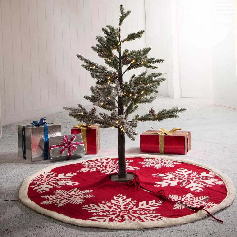 48 In. D Knitted Christmas Tree Skirt In Snowflake 6 48 In. D Knitted Christmas Tree Skirt In Snowflake - Image 6