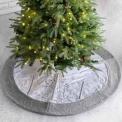 48 In. D White Fleece Christmas Tree Skirt 9 48 In. D White Fleece Christmas Tree Skirt -Northlight Shop glitzhome christmas tree skirts 2004700063 31 1000