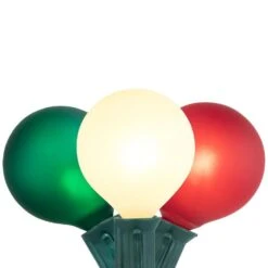 Northlight 10-Count Frosted Red White And Green G50 Globe Patio Lights 9ft Green Wire