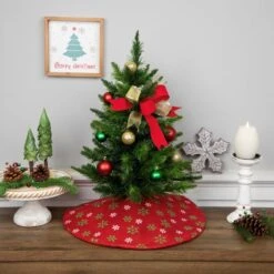 Northlight 20 In. Metallic Red With Green And White Snowflakes Mini Christmas Tree Skirt 13 Northlight 20 In. Metallic Red With Green And White Snowflakes Mini Christmas Tree Skirt -Northlight Shop northlight christmas tree skirts 32283241 31 1000