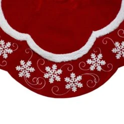 Northlight 48 In. Velvet Red And White Snowflake Scallop Christmas Tree Skirt 5 Northlight 48 In. Velvet Red And White Snowflake Scallop Christmas Tree Skirt -Northlight Shop northlight christmas tree skirts 34315017 4f 1000