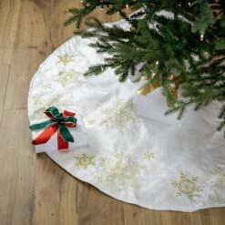 Northlight 48 In. Gold And White Snowflake Embroidered Christmas Tree Skirt -Northlight Shop northlight christmas tree skirts 34315071 31 1000